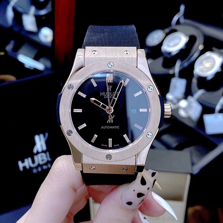 dong-ho-hublot-co-gia-re-168