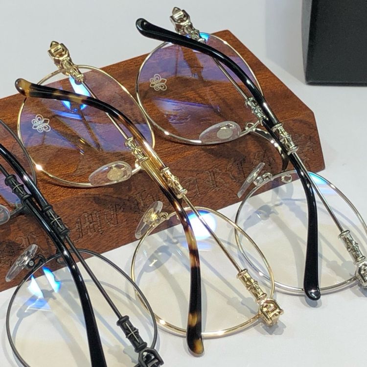 gong-tron-nam-nu-chrome-hearts (4)