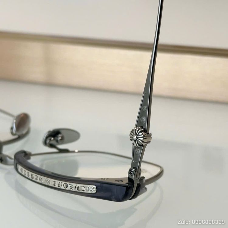 mat-kinh-hang-hieu-chrome-hearts-bac-925 (2)