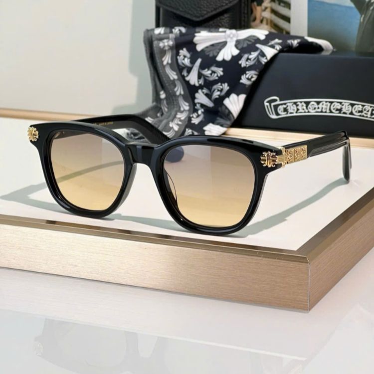 kinh-nam-hang-hieu-chrome-heart (1)