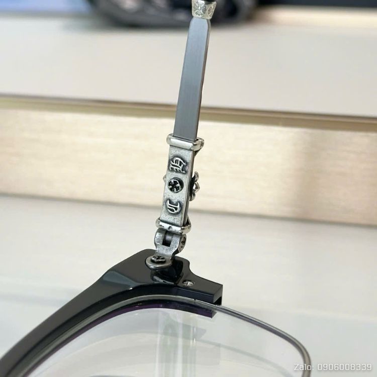 mat-kieng-nam-chrome-hearts-bac-925 (7)