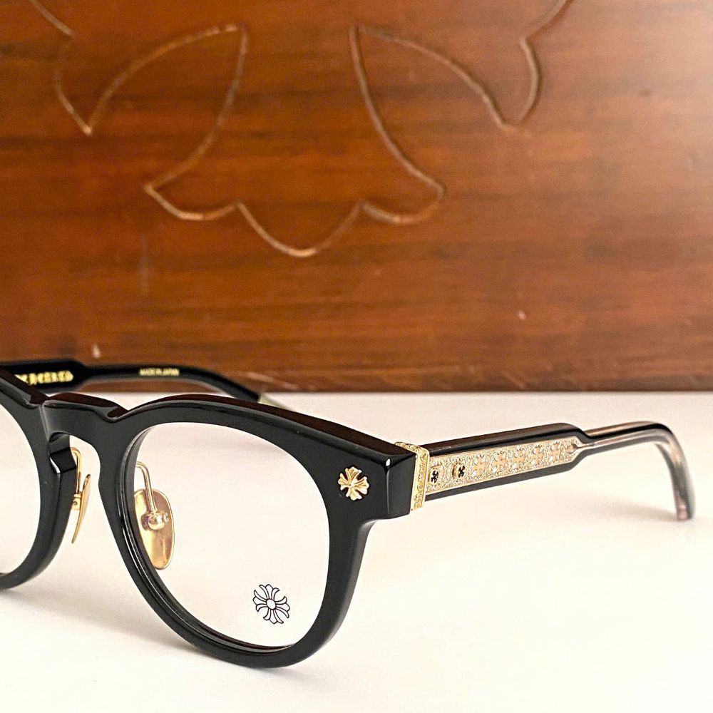 mat-kinh-can-dep-chrome-heart (1)