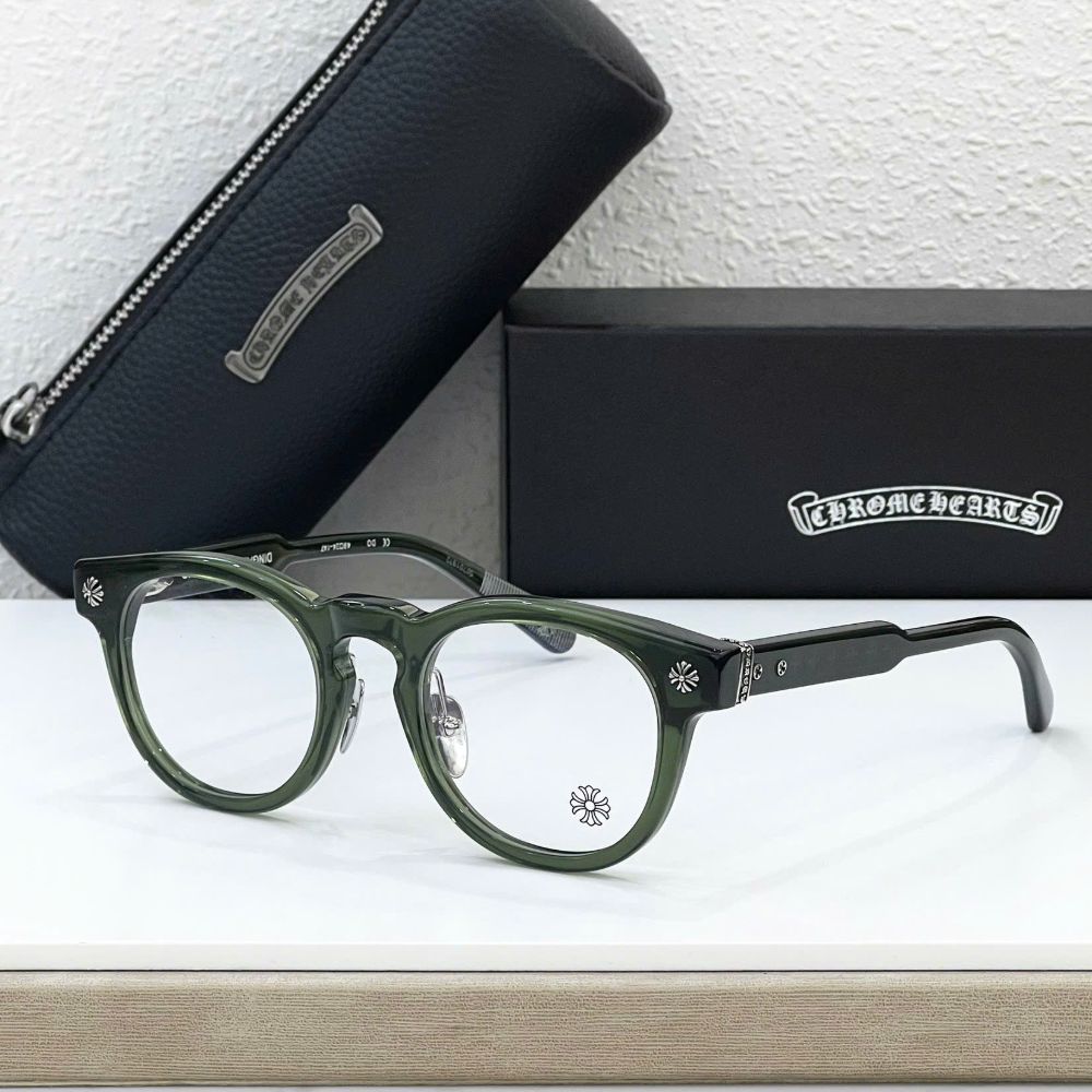 mat-kinh-can-dep-chrome-heart (11)