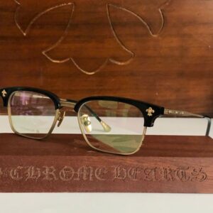 kinh-chrome-heart-nam (1)