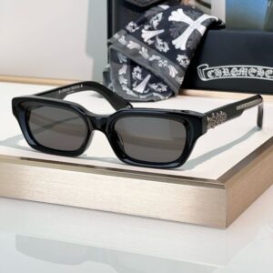 kinh-gong-nhua-chrome-hearts (10)