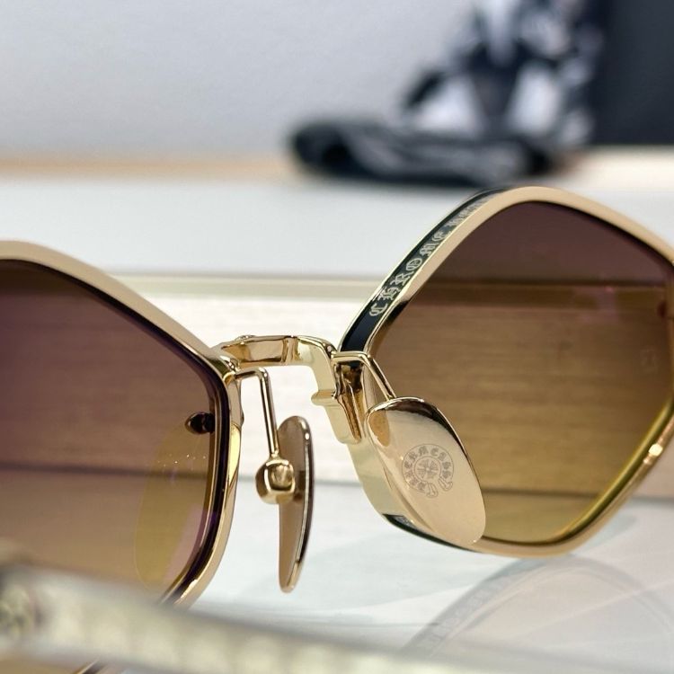 mat-kinh-chrome-heart-2025 (4)