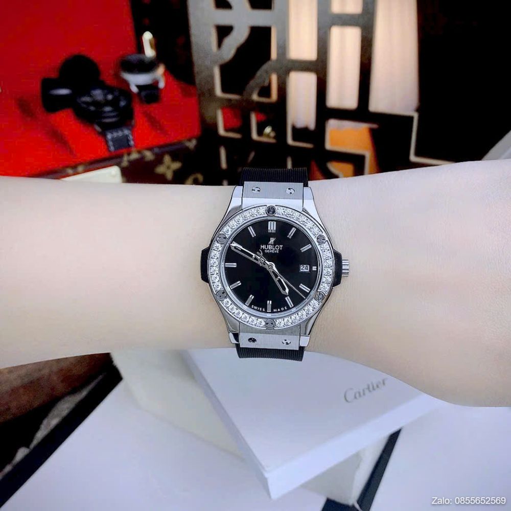 dong-ho-hublot-nu-vien-da (5)