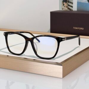 kinh-thoi-trang-nu-mat-meo (7)