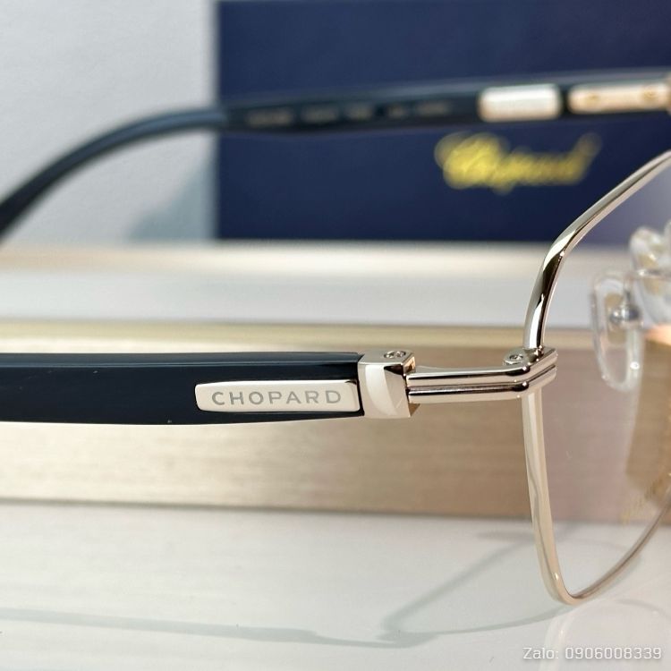 titanium-nguyen-chat (2)