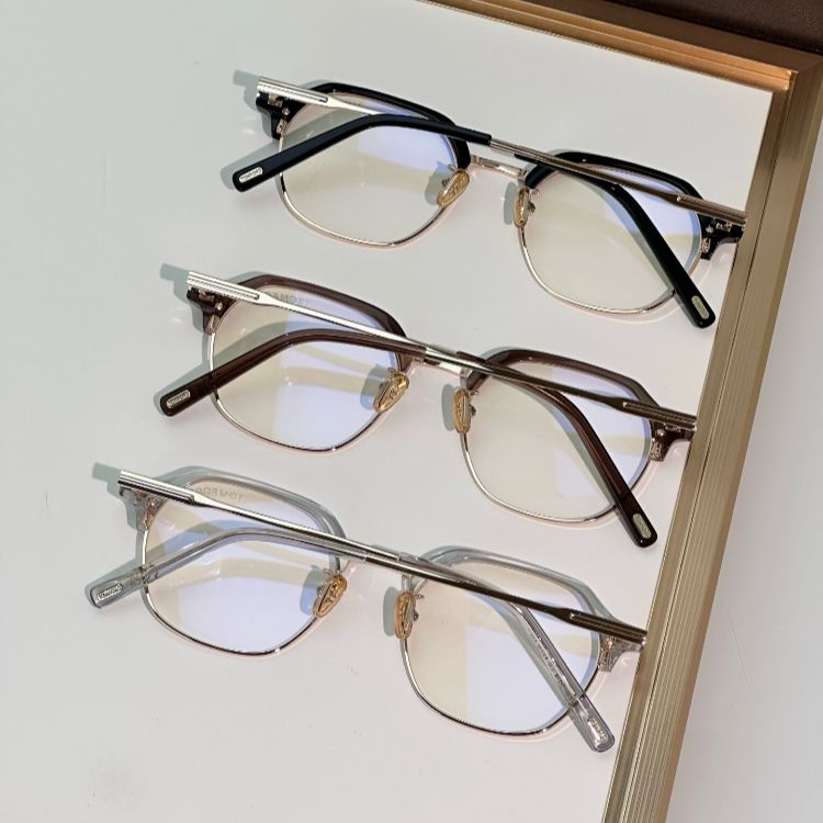 gong-kinh-nua-vanh-tomford (3)