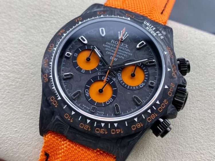 dong-ho-rolex-daytona-carbon-replical