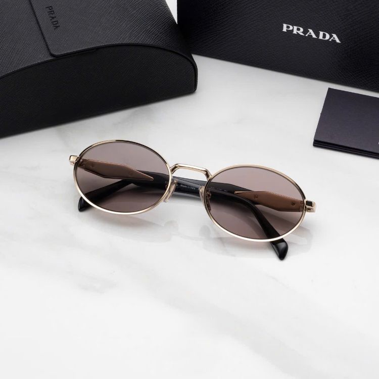 kinh-mat-thoi-trang-nu-prada (5)