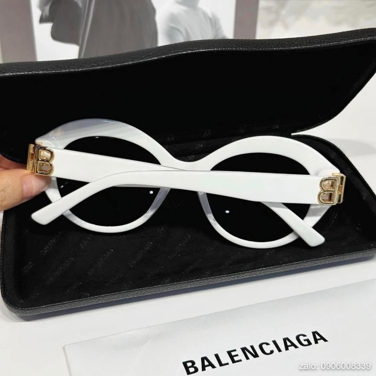 kinh-thoi-trang-mat-meo-balenciaga (10)