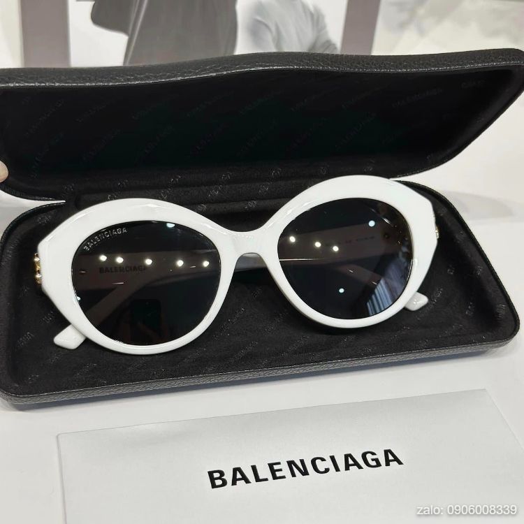 kinh-thoi-trang-mat-meo-balenciaga (2)