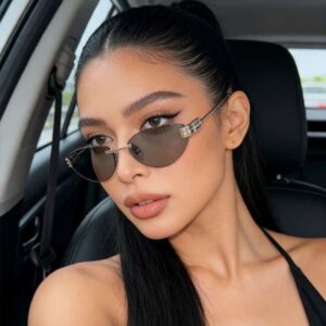 kinh-thoi-trang-mat-meo-balenciaga (8)