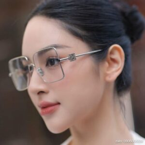 kinh-thoi-trang-mat-vuong-loewoe (11)