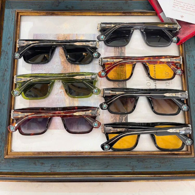 mat-kinh-nam-jacques-marie-mage (2)