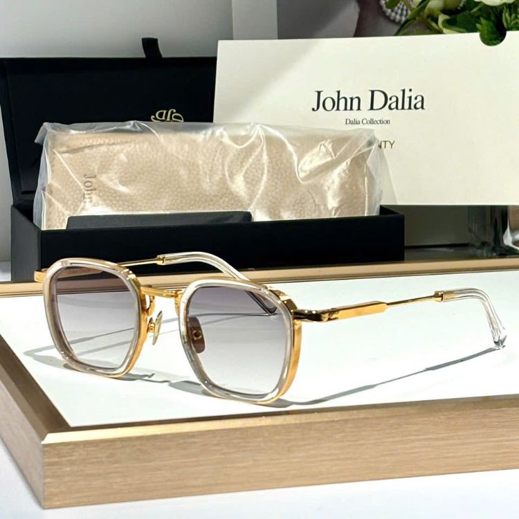 kinh-mat-thoi-trang-john-dalia (4)