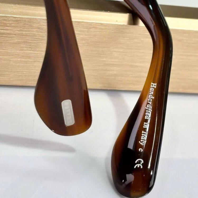 kinh-thoi-trang-brunello-cucinelli-oliver-peoples (3)